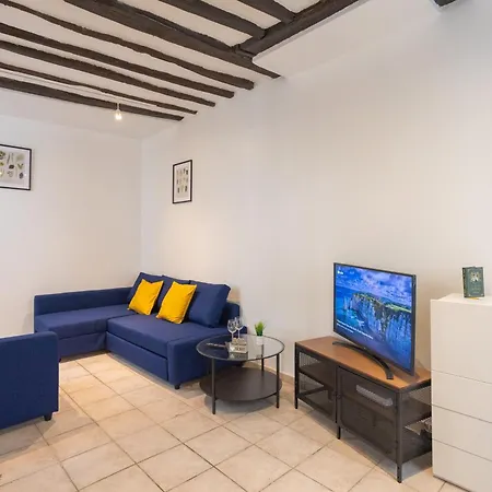 Appartamento En Plein Coeur De Deuxieme Arrondissement Quartier Montergueil Chatelet