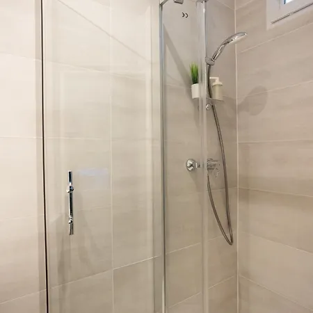 Appartamento En Plein Coeur De Deuxieme Arrondissement Quartier Montergueil Chatelet